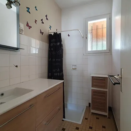 Maison Spacieuse 6 Pers. Près Avec Jardin - Fr-1-476-204 *