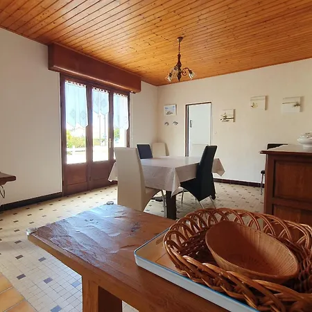Maison Spacieuse 6 Pers. Près Avec Jardin - Fr-1-476-204 Casa vacanze